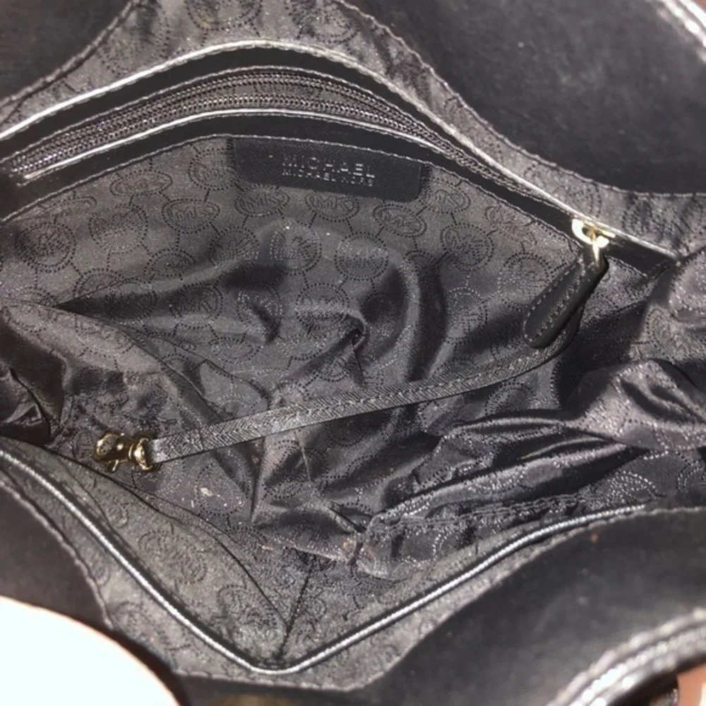 MICHAEL KORS black saffiano leather Hamilton bag